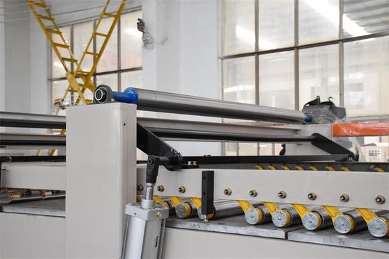 3 lignes de production de carton ondulé 80 m/min avec chauffage électrique MC80-1400