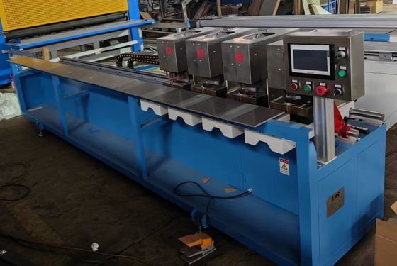 Machine de perçage hydraulique à angle de 200 W à angle de 90 ° sur le protecteur de bord de papier AP4-3000B